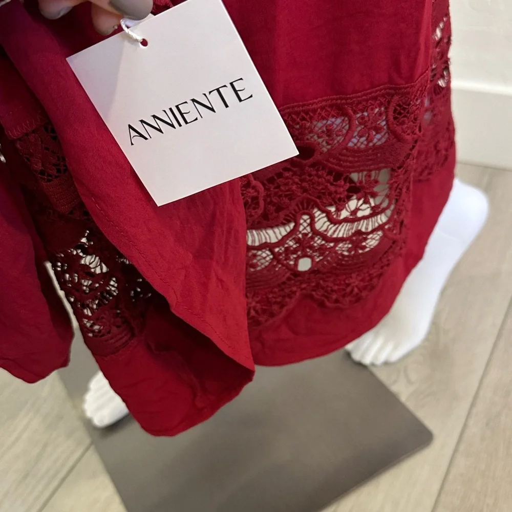 Elegant Red Maxi Dress - Picture 6 of 8